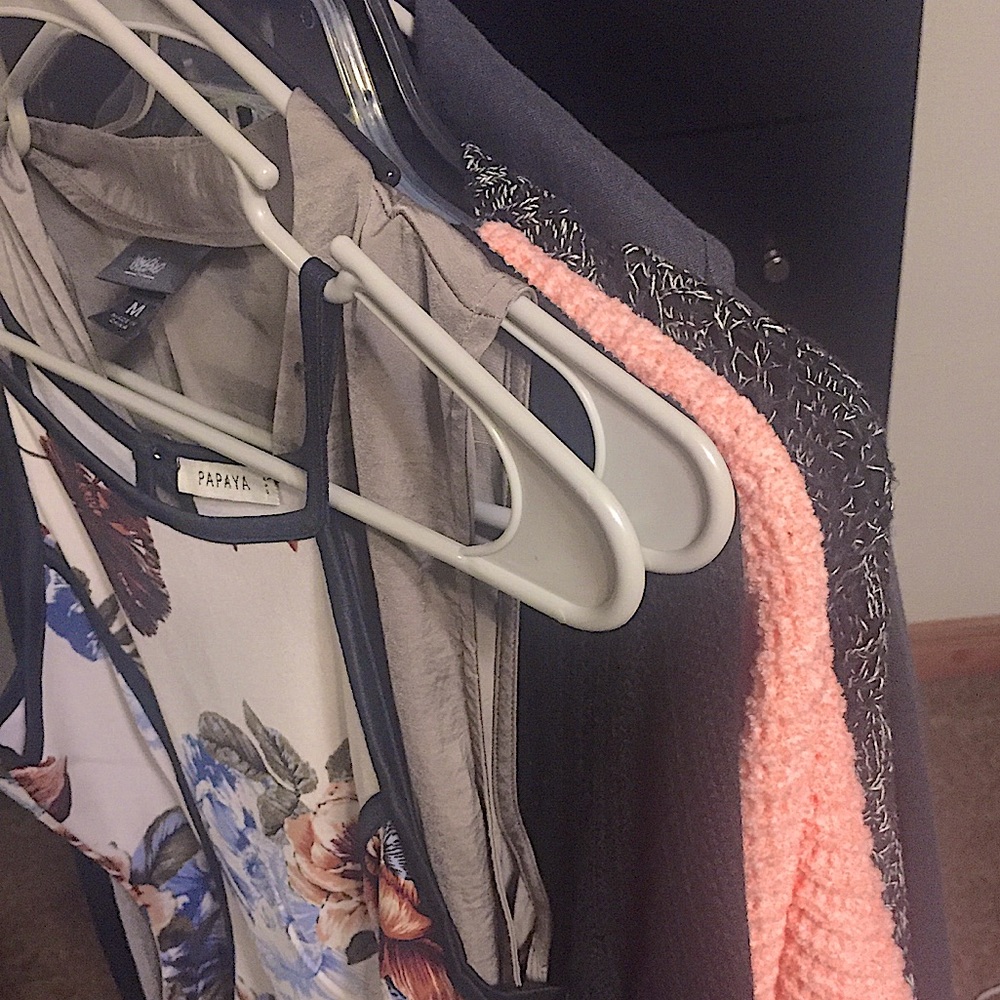 Women’s 6 piece LOT - Size Medium